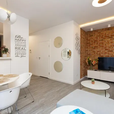 Nowa Papiernia, Sun & Snow *